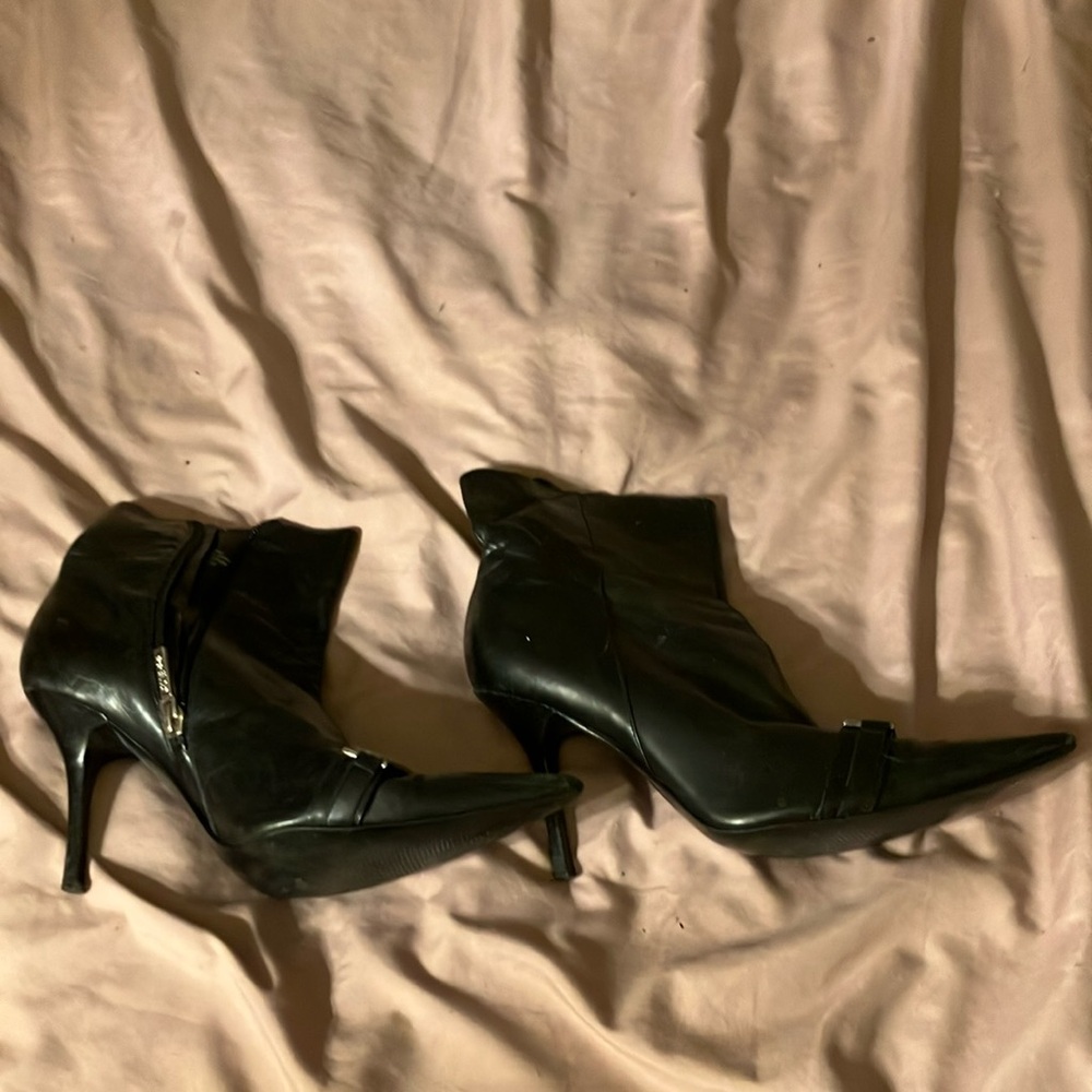Guess bootie